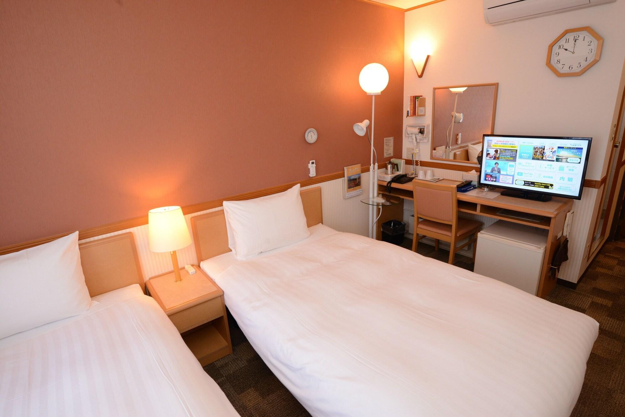 Toyoko Inn Hokkaido Hakodate Ekimae Asaichi Exterior photo